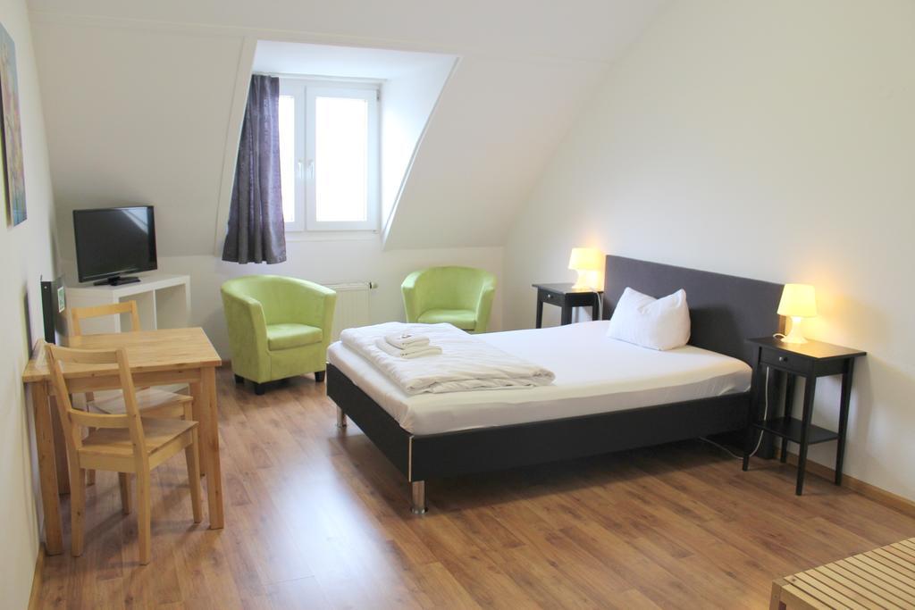 Stayinn Hostel Und Gaestehaus Freiburg im Breisgau Room photo
